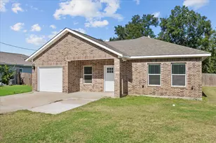 3802 College St, Greenville, TX 75401 - Photo 1