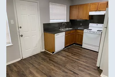 1604 Sun Valley Drive #B, Cleburne, TX 76033 - Photo 11