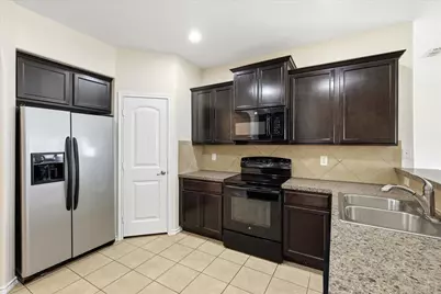 720 Rio Bravo Drive, Fort Worth, TX 76052 - Photo 17