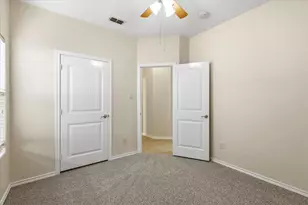 720 Rio Bravo Dr, Fort Worth, TX 76052 - Photo 27