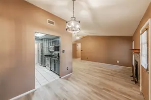1524 Lincolnshire Way, Fort Worth, TX 76134 - Photo 11