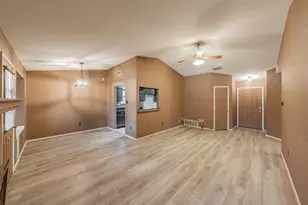 1524 Lincolnshire Way, Fort Worth, TX 76134 - Photo 7