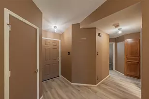 1524 Lincolnshire Way, Fort Worth, TX 76134 - Photo 5