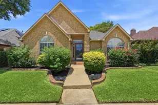 313 Pecos Trail, Irving, TX 75063 - Photo 1