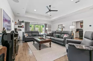 809 Meadowbend Loop S, Grapevine, TX 76051 - Photo 7