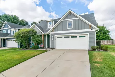 809 Meadow Bend Loop S, Grapevine, TX 76051 - Photo 3
