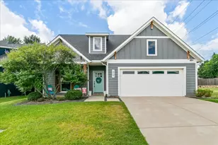 809 Meadowbend Loop S, Grapevine, TX 76051 - Photo 1