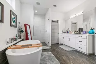 809 Meadowbend Loop S, Grapevine, TX 76051 - Photo 19
