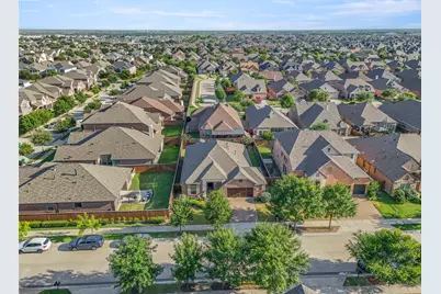 820 Wilmington Lane, Aubrey, TX 76227 - Photo 33