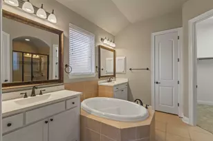 820 Wilmington Ln, Aubrey, TX 76227 - Photo 17