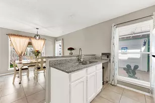 6747 S Creek Dr, Fort Worth, TX 76133 - Photo 9