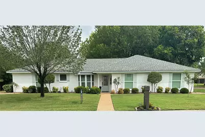 341 Cedarwood Lane, Hewitt, TX 76643 - Photo 1