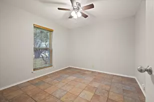 107 Buffalo Creek Cir, Waxahachie, TX 75165 - Photo 31
