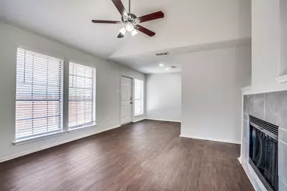 115 Peachtree Court, Kennedale, TX 76060 - Photo 11