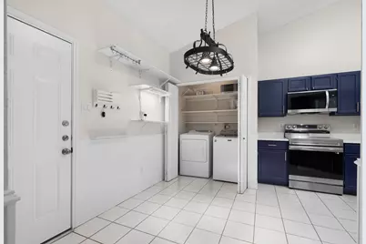 1425 Thistlewood Lane, Grapevine, TX 76051 - Photo 11