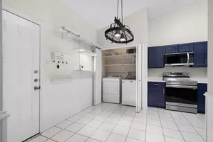 1425 Thistlewood Ln, Grapevine, TX 76051 - Photo 11