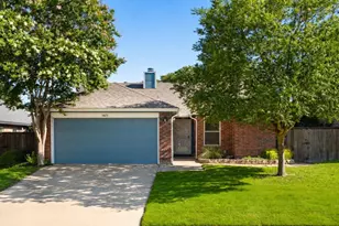 1425 Thistlewood Ln, Grapevine, TX 76051 - Photo 1