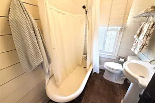 709 W St Charles St, Eastland, TX 76448 - Photo 25