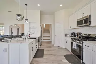 2735 Water Oak Drive, Grand Prairie, TX 75052 - Photo 13