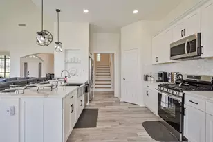2735 Water Oak Dr, Grand Prairie, TX 75052 - Photo 13