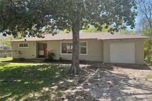1100 Poe St, Azle, TX 76020 - Photo 1