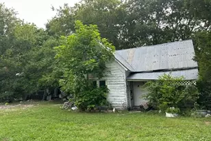 705 N Gardner St, Whitewright, TX 75491 - Photo 5