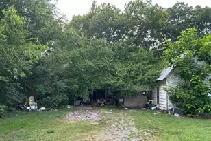 705 N Gardner St, Whitewright, TX 75491 - Photo 3