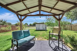 509 Birch St, Crowley, TX 76036 - Photo 31