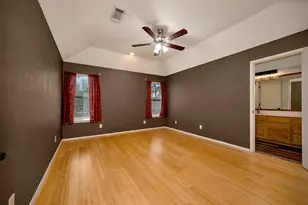 509 Birch St, Crowley, TX 76036 - Photo 15