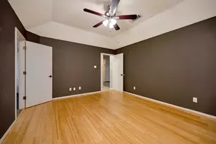 509 Birch St, Crowley, TX 76036 - Photo 17