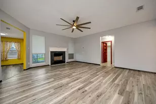509 Birch St, Crowley, TX 76036 - Photo 5