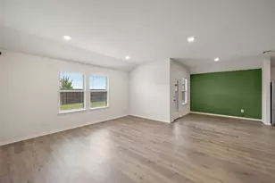 2315 Hydrangea Dr, Pilot Point, TX 76258 - Photo 17