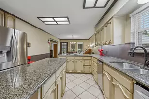 4008 Fairlakes Dr, Dallas, TX 75228 - Photo 11