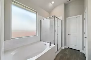 3451 Hidden Holw Dr, Grand Prairie, TX 76065 - Photo 31