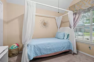 403 Creek Point Ln, Arlington, TX 76002 - Photo 21