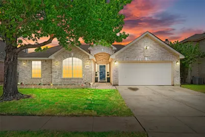 403 Creek Point Lane, Arlington, TX 76002 - Photo 1
