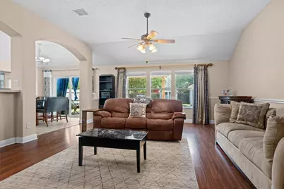 403 Creek Point Lane, Arlington, TX 76002 - Photo 3