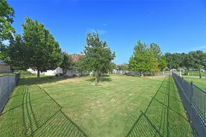 10016 Edmondson Drive, Denton, TX 76207 - Photo 31