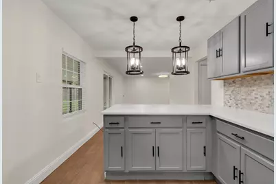 13333 Challaburton Drive, Farmers Branch, TX 75234 - Photo 11