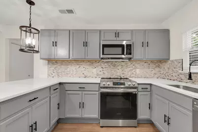 13333 Challaburton Drive, Farmers Branch, TX 75234 - Photo 9