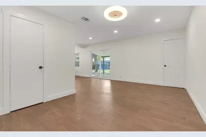 13333 Challaburton Drive, Farmers Branch, TX 75234 - Photo 5