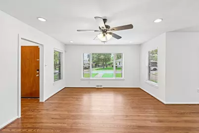 917 De Witt Circle, Dallas, TX 75224 - Photo 5