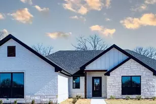 401 Old Authon, Weatherford, TX 76088 - Photo 1