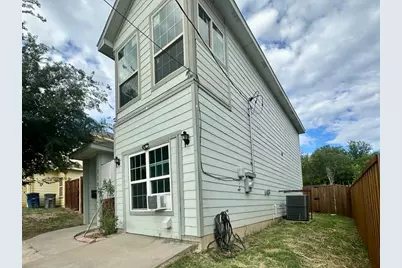 310 S Justin Avenue, Dallas, TX 75211 - Photo 9
