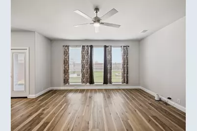 201 Sweetwater Drive, Commerce, TX 75428 - Photo 15