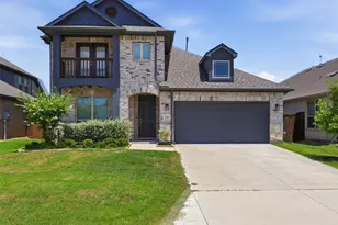 201 Sweetwater Dr, Commerce, TX 75428 - Photo 1
