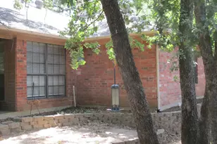 2309 Oak Park Dr, Denton, TX 76209 - Photo 3