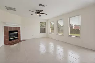218 Jacob Ct, Glenn Heights, TX 75154 - Photo 5