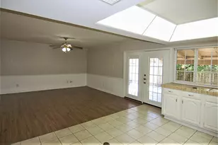 2619 Creekview Dr, Arlington, TX 76016 - Photo 15