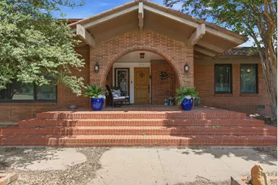 904 W Belknap Street, Jacksboro, TX 76458 - Photo 3